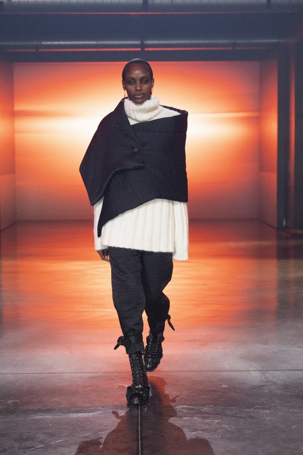 عرض أزياء مجموعة QASIMI لخريف وشتاء 2021 ضمن أسبوع الموضة في لندن