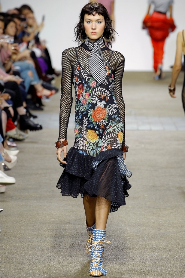 مجموعة "هاوس اوف هولاند" لربيع وصيف 2017