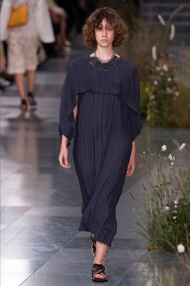 عرض أزياء "بول سميث" لموسم ربيع وصيف 2017