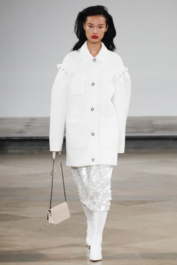 مجموعة Mother of Pearl  لربيع وصيف 2017