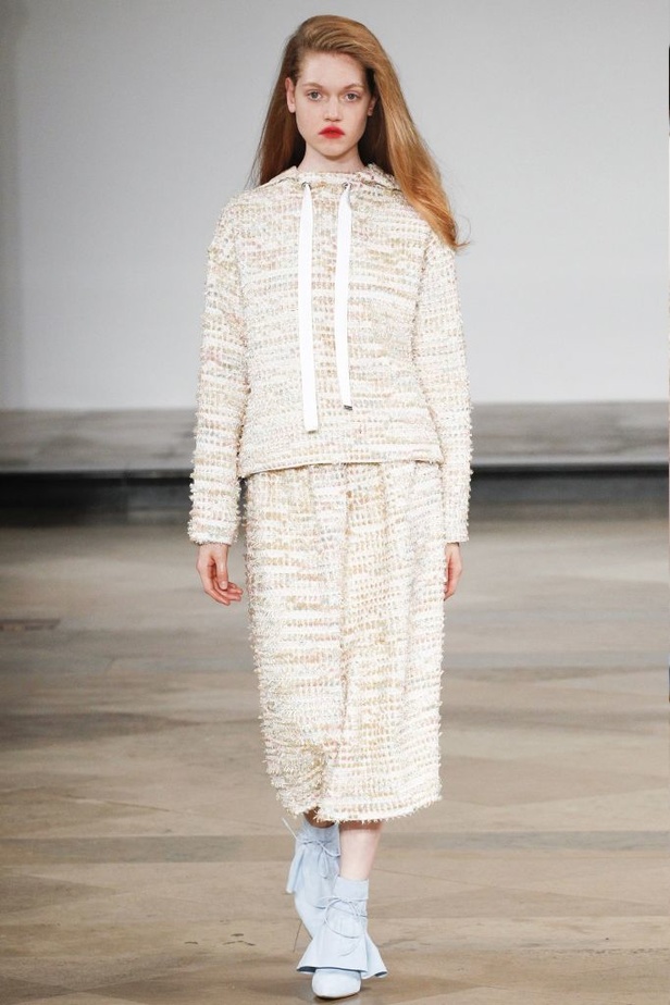 مجموعة Mother of Pearl  لربيع وصيف 2017