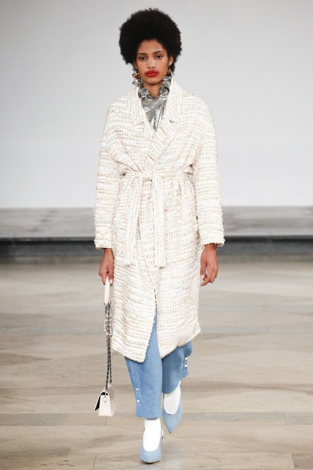 مجموعة Mother of Pearl  لربيع وصيف 2017