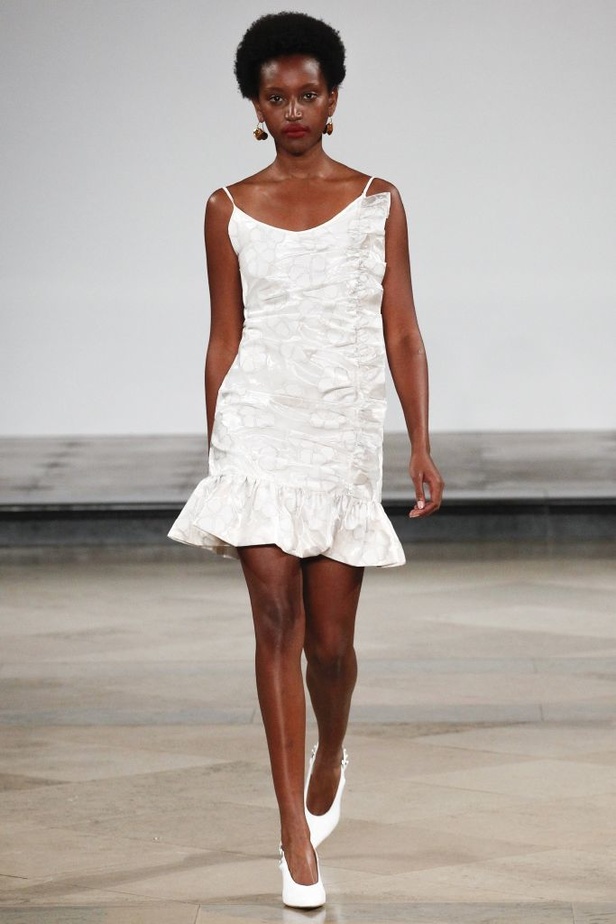 مجموعة Mother of Pearl  لربيع وصيف 2017