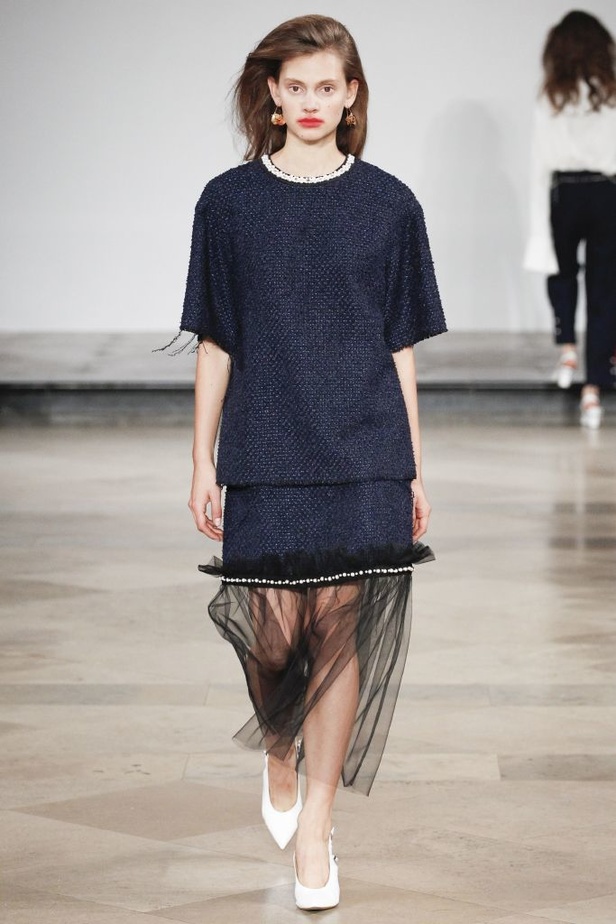 مجموعة Mother of Pearl  لربيع وصيف 2017