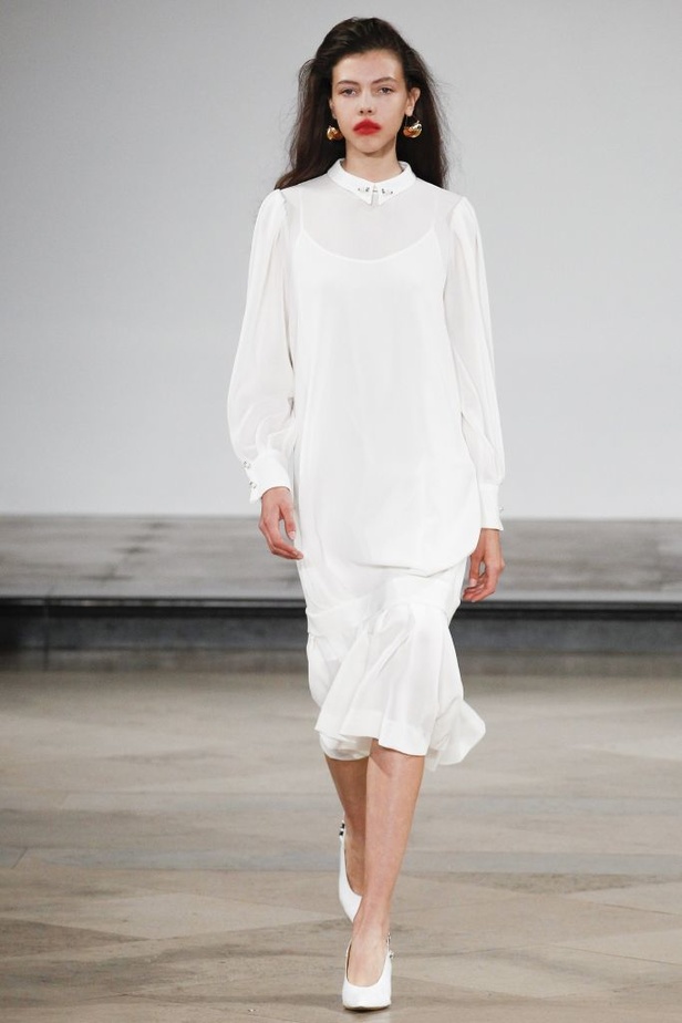 مجموعة Mother of Pearl  لربيع وصيف 2017