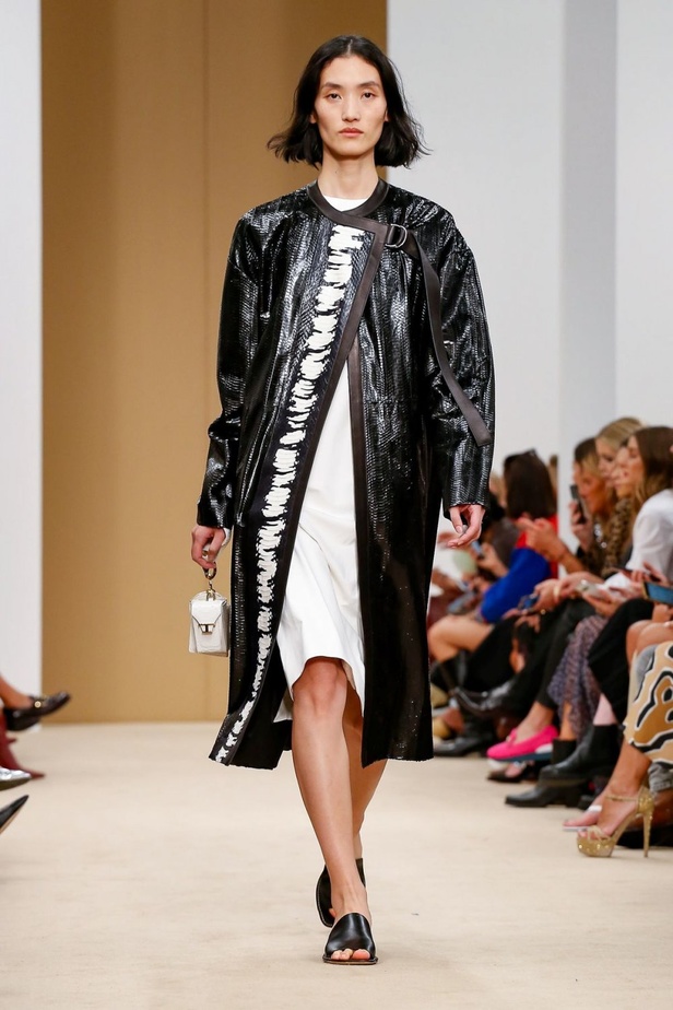 اسبوع الموضة في ميلان 2019 احذية TODS الفاخرة لربيع وصيف 2020