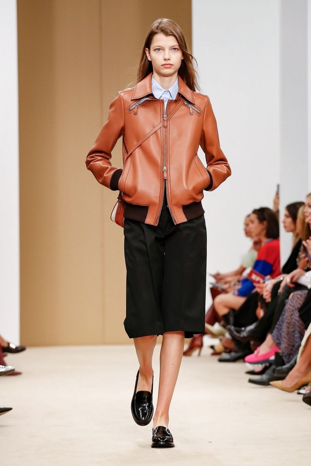 اسبوع الموضة في ميلان 2019 احذية TODS الفاخرة لربيع وصيف 2020