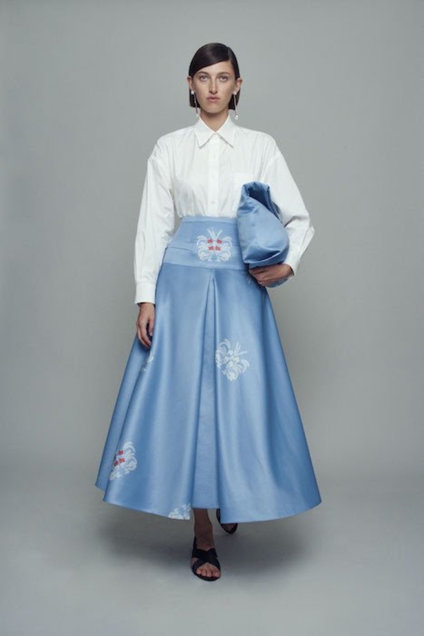 عرض ازياء مجموعة Emilia Wickstead ربيع وصيف 2021 من اسبوع لندن للموضة