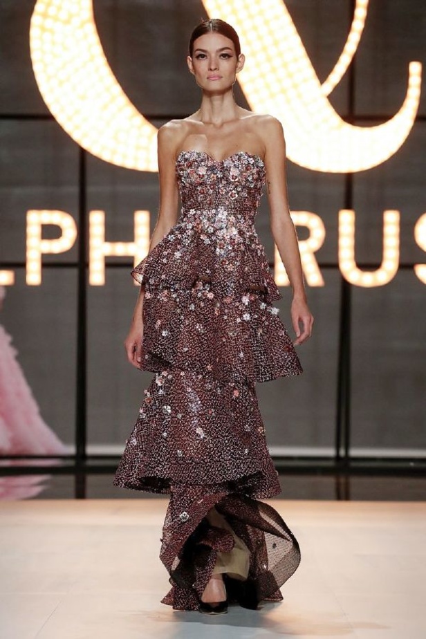 مجموعة رالف أند روسو للهوت كوتور لموسم ربيع وصيف 2019