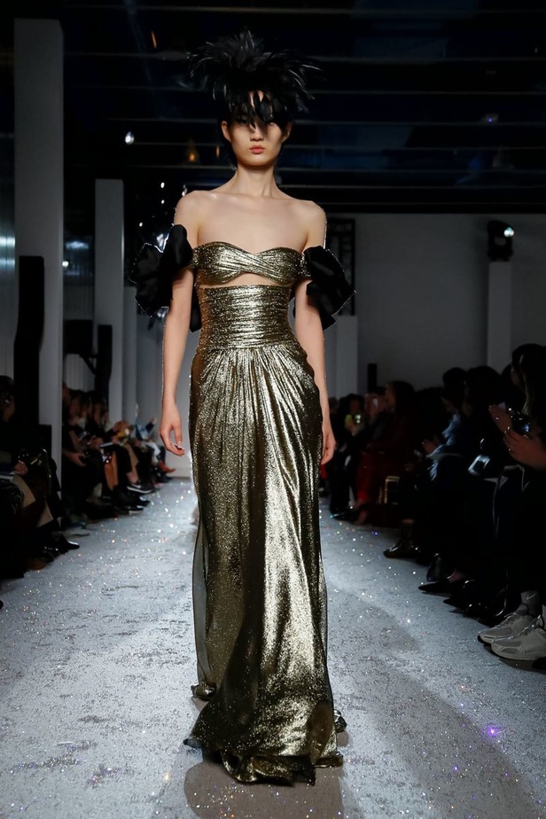 مجموعة الألبسة الراقية من جيامباتيستا فالي لربيع 2019