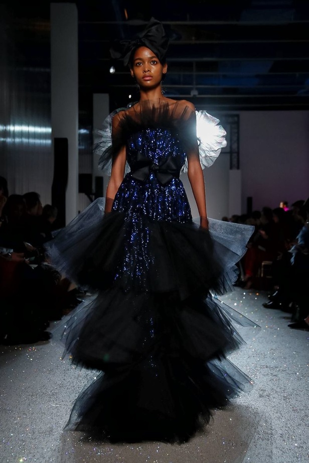 مجموعة الألبسة الراقية من جيامباتيستا فالي لربيع 2019