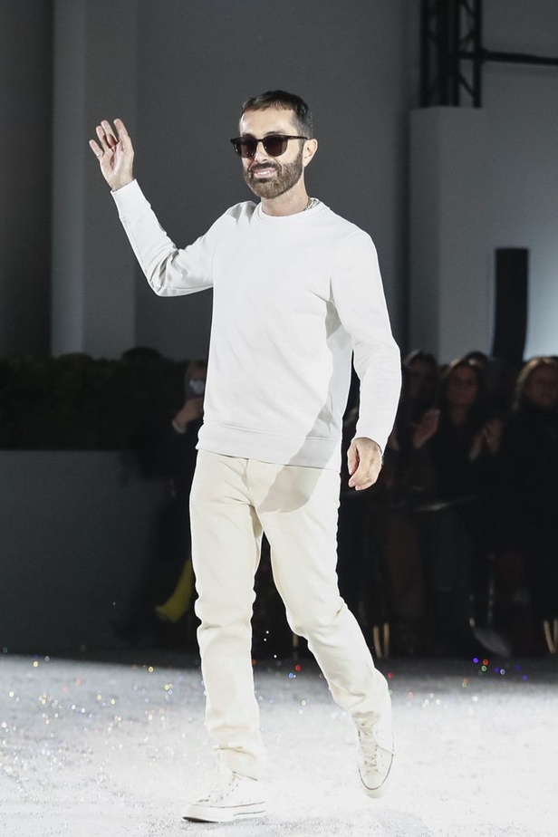 مجموعة الألبسة الراقية من جيامباتيستا فالي لربيع 2019