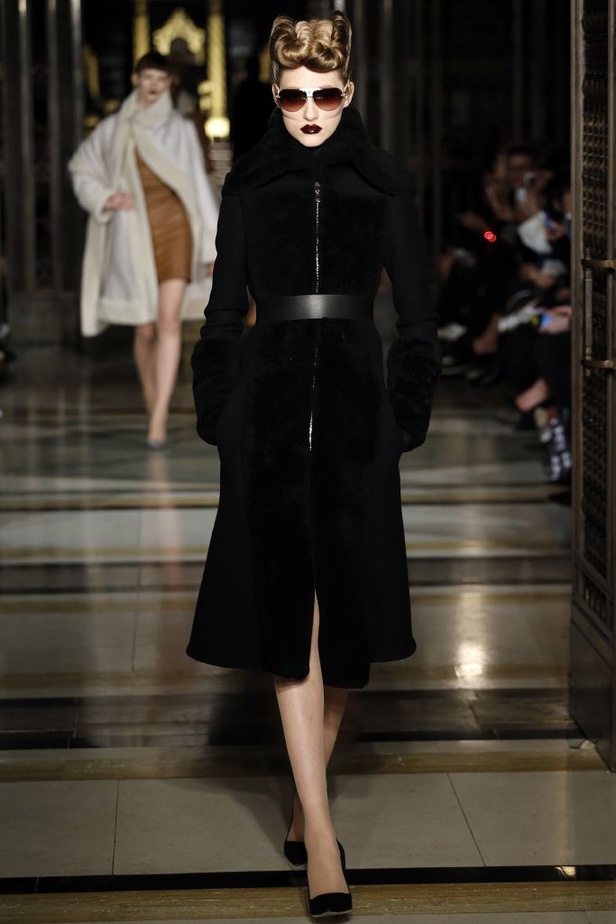 عرض أزياء المصمم غاريث بو لخريف وشتاء 2016