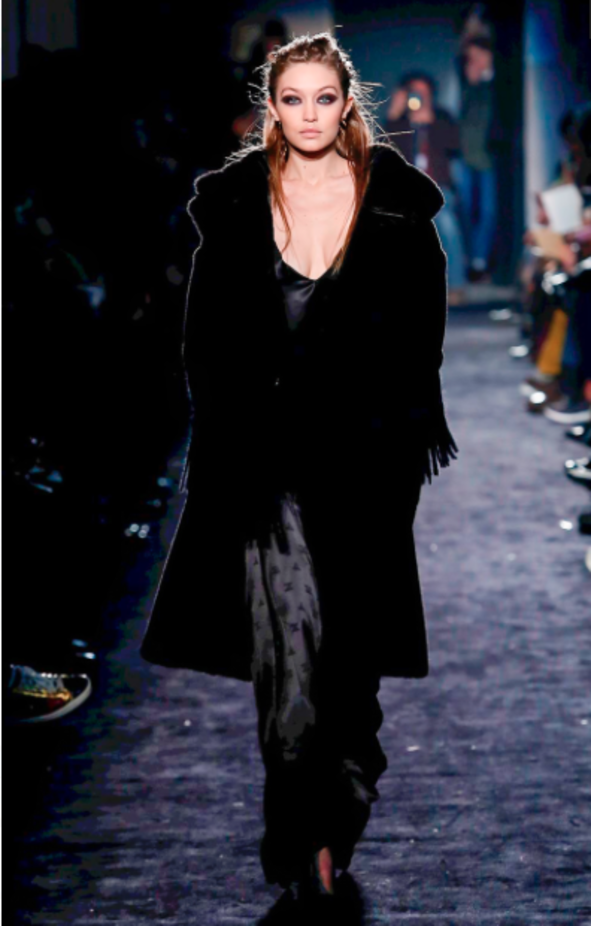 عرض أزياء Max Mara لخريف وشتاء 2018!