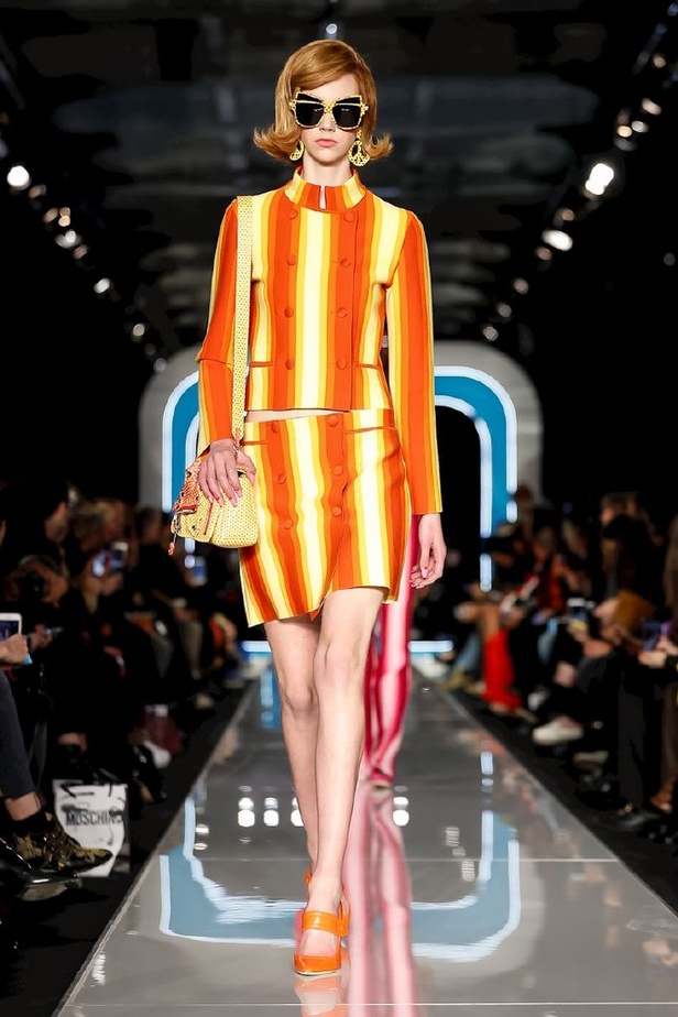 عرض ازياء موسكينو لخريف وشتاء 2018