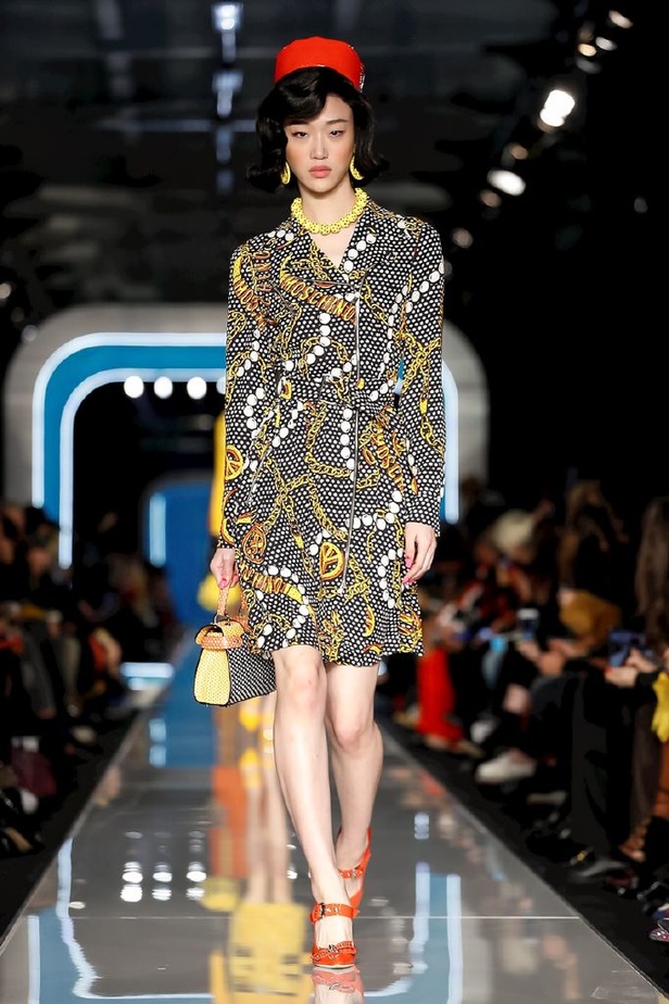 عرض ازياء موسكينو لخريف وشتاء 2018