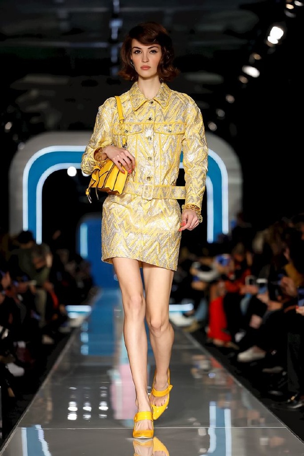 عرض ازياء موسكينو لخريف وشتاء 2018