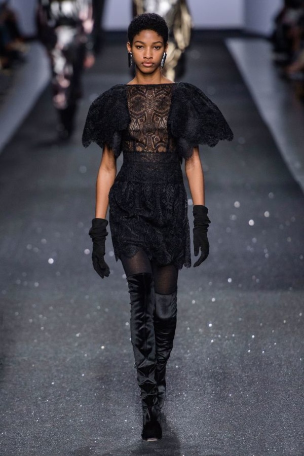 مجموعة Alberta Ferretti للألبسة الجاهزة لخريف 2019