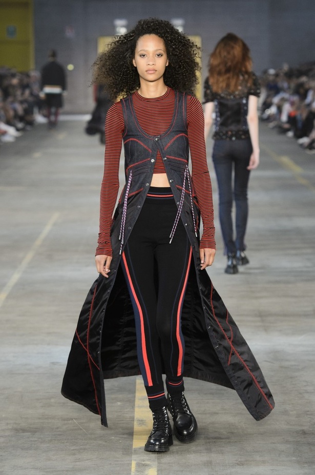 ديزل بلاك غولد تطلق مجموعة ازياء صيف 2018 في أسبوع ميلانو للموضة 