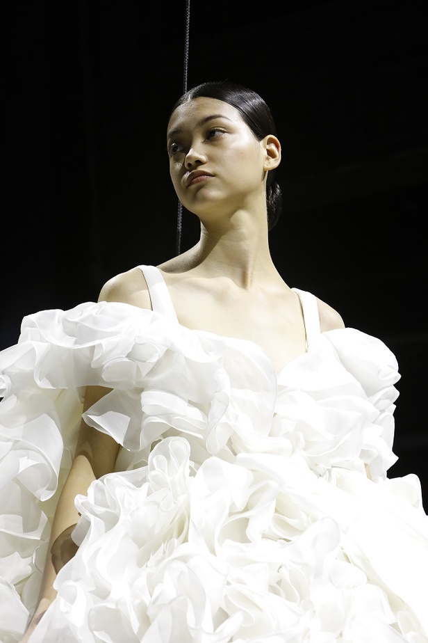 مجموعة دار فالنتينو Valentino لـخريف وشتاء 2021  تصاميم راقية تأخذنا الى الأحلام