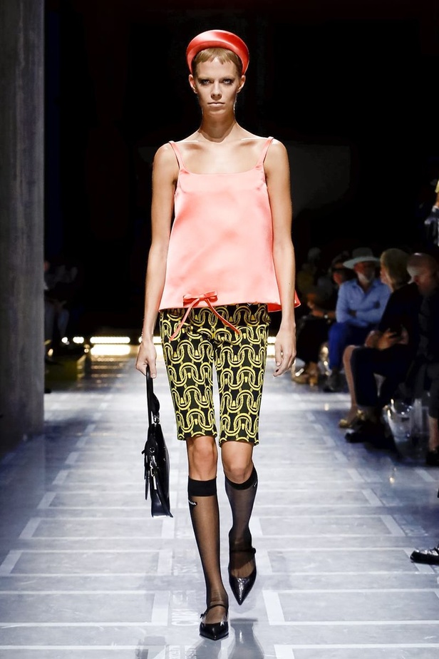 مجموعة برادا لموسم ربيع وصيف 2019