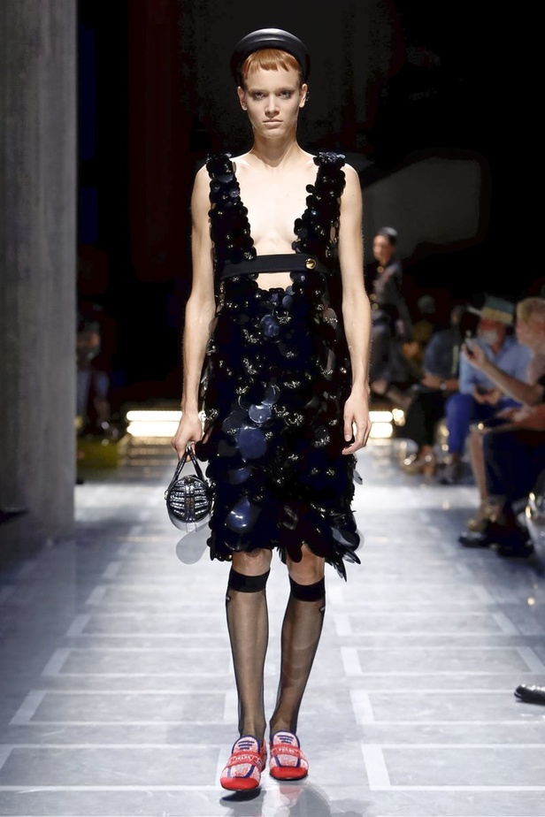 مجموعة برادا لموسم ربيع وصيف 2019