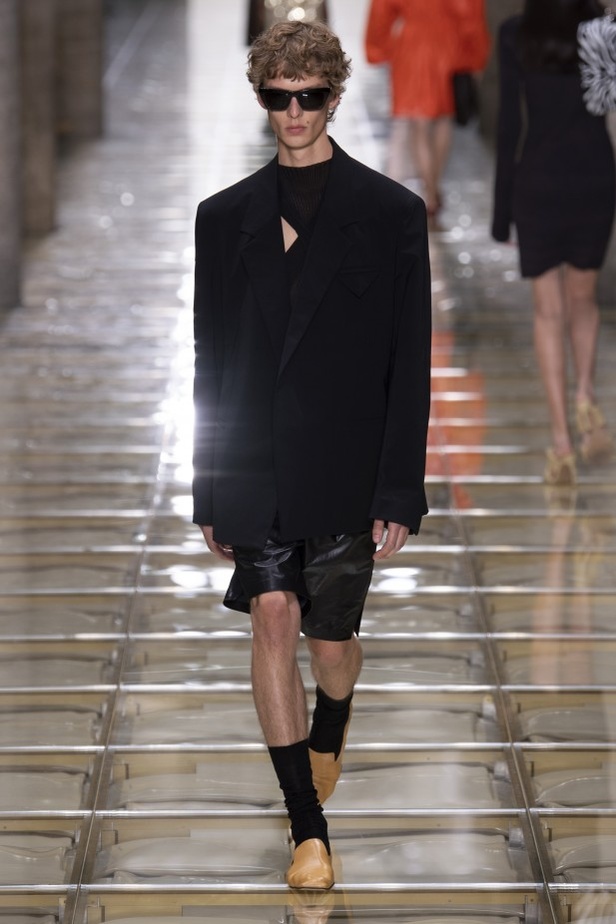 حرفية وإبداع في مجموعة Bottega Veneta لربيع وصيف 2020