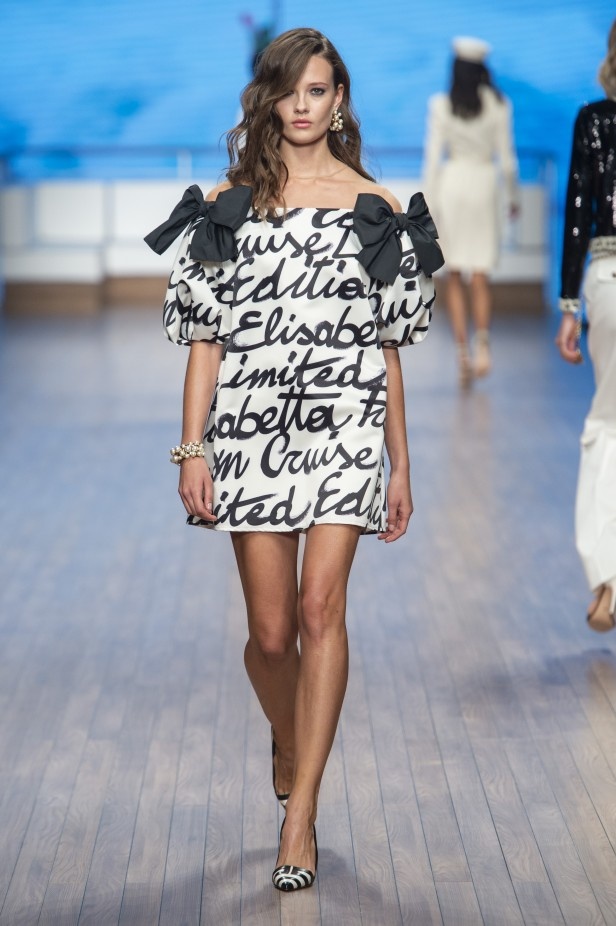 سافري الى عالم الرحلات البحرية مع مجموعة Elisabetta Franchi لربيع وصيف 2020