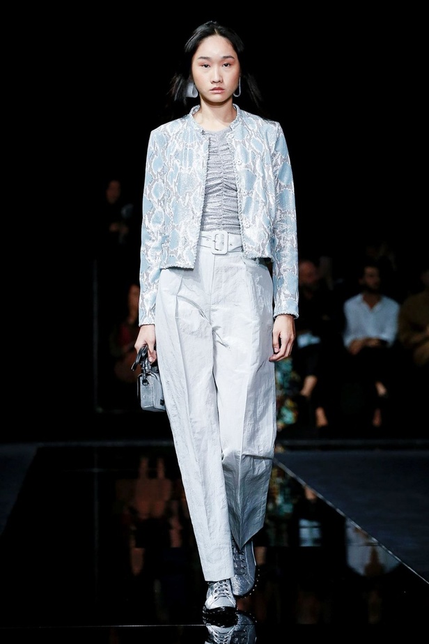 اسبوع الموضة في ميلان 2019 عرض أزياء Emporio Armani لربيع وصيف 2020 من ميلان