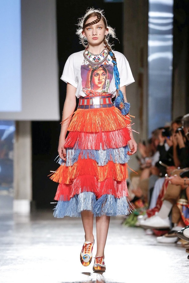 اسبوع الموضة في ميلان 2019 أزياء  STELLA JEAN الجاهزة لربيع وصيف 2020