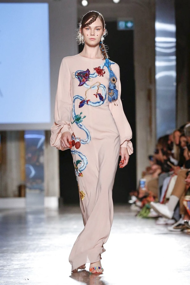 اسبوع الموضة في ميلان 2019 أزياء  STELLA JEAN الجاهزة لربيع وصيف 2020