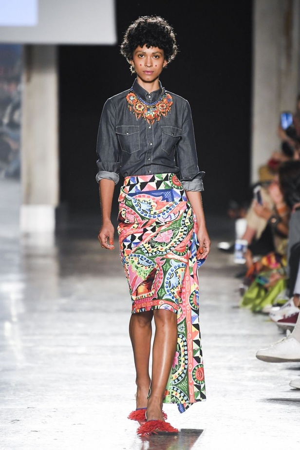 اسبوع الموضة في ميلان 2019 أزياء  STELLA JEAN الجاهزة لربيع وصيف 2020