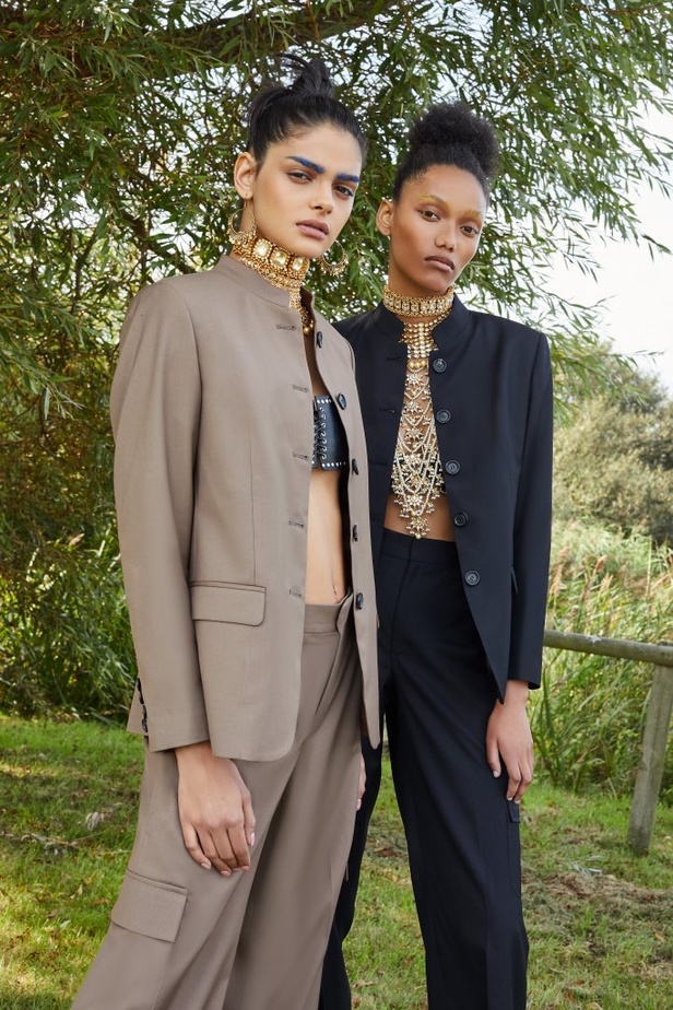 عرض ازياء OSMAN لربيع وصيف 2021 من اسبوع لندن للموضة