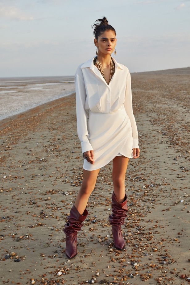 عرض ازياء OSMAN لربيع وصيف 2021 من اسبوع لندن للموضة