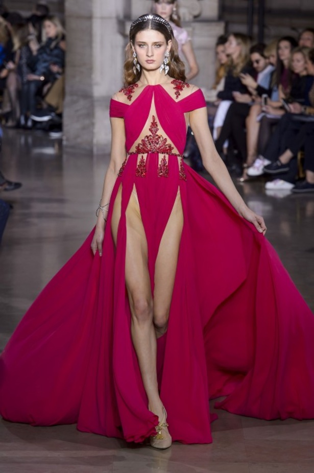 عرض ازياء جروج حقيبة لربيع وصيف 2018