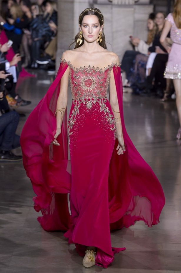 عرض ازياء جروج حقيبة لربيع وصيف 2018