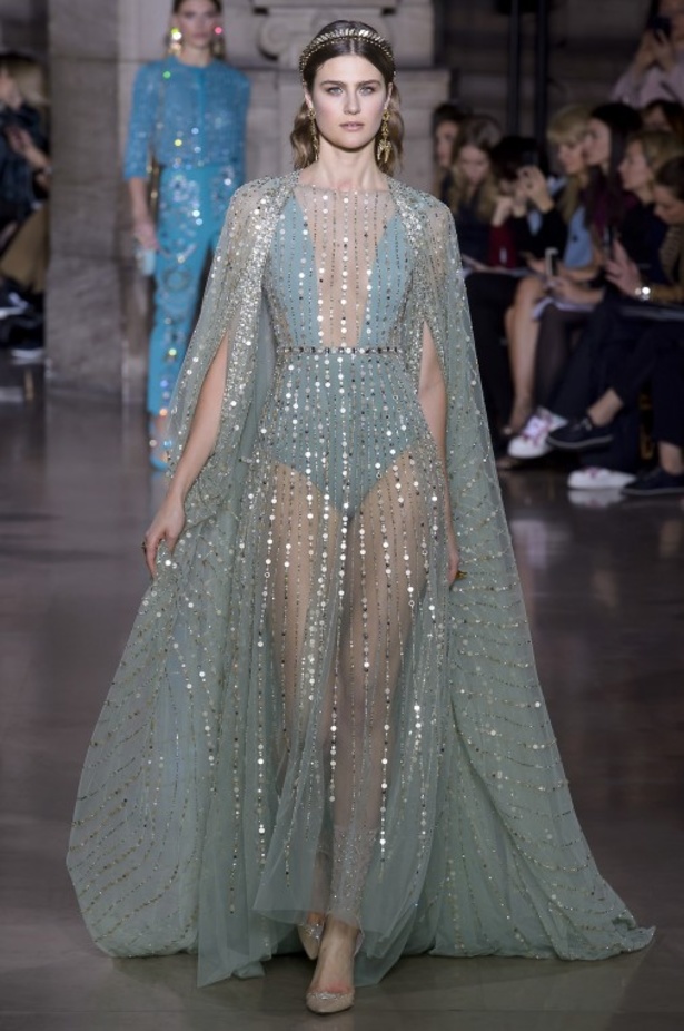 عرض ازياء جروج حقيبة لربيع وصيف 2018