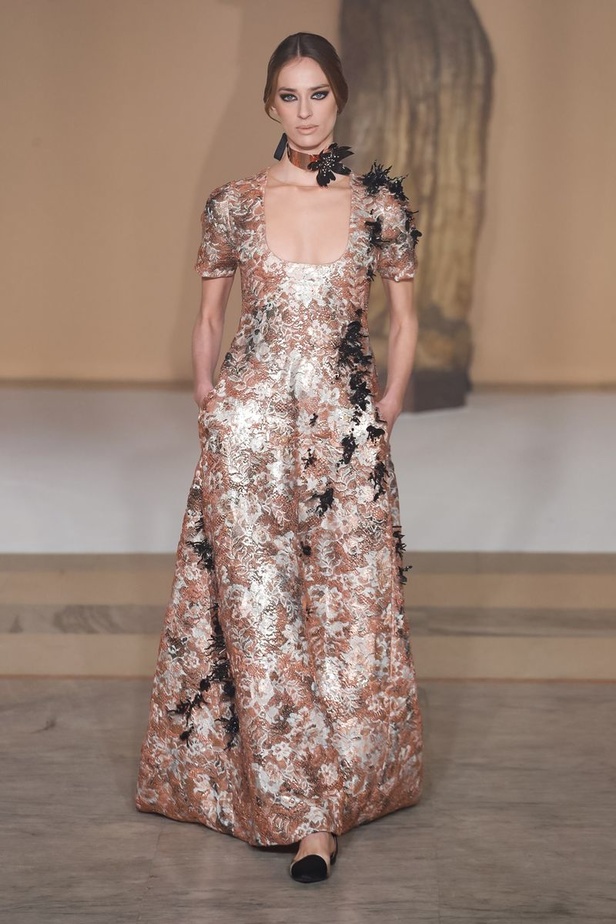 مجموعة ستيفان رولاند للهوت كوتور لموسم ربيع وصيف 2019