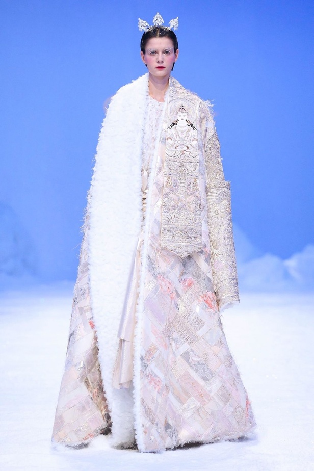 مجموعة Guo Pei للهوت كوتو لربيع وصيف 2020