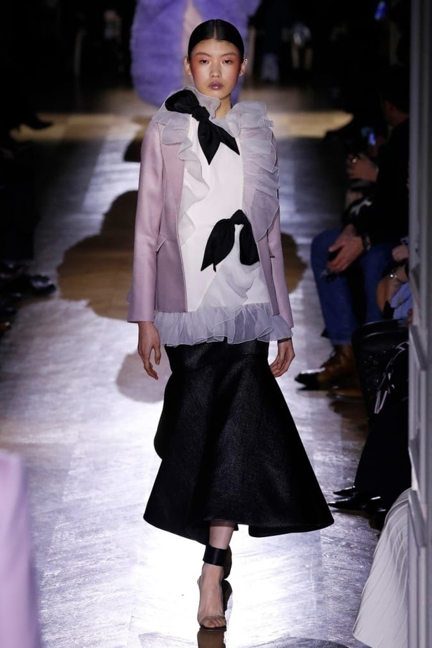 عرض مجموعة  دار Maison Valentino للأزياء الراقية ربيع وصيف 2020