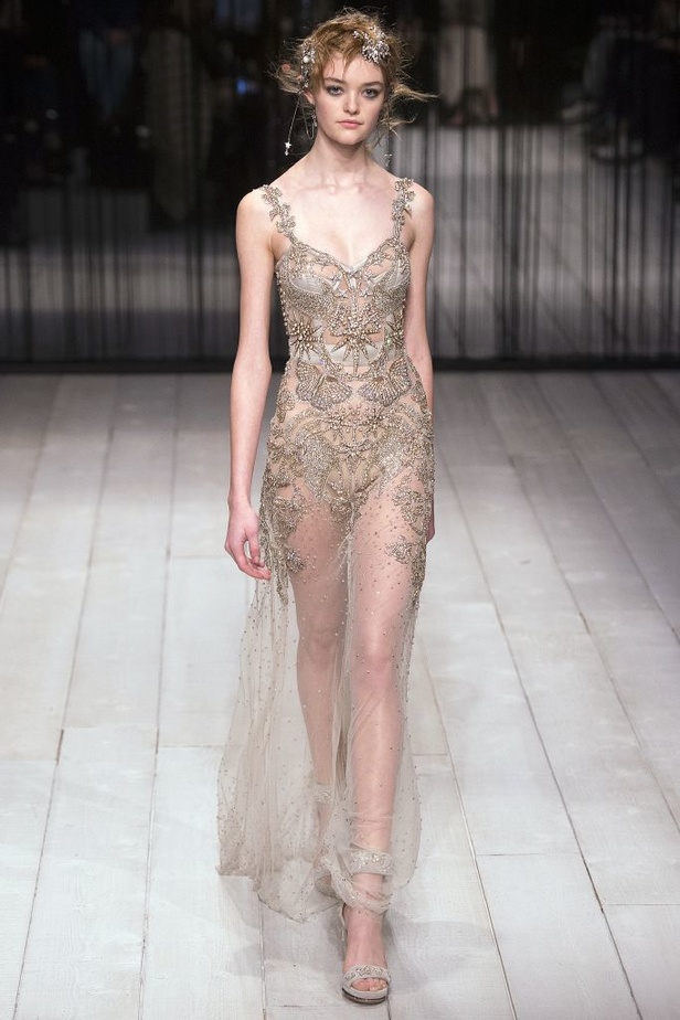 مجموعة الكسندر ماكوين لخريف وشتاء 2016