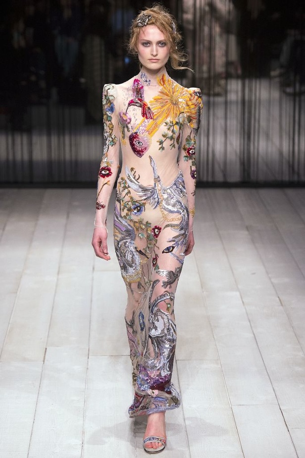 مجموعة الكسندر ماكوين لخريف وشتاء 2016