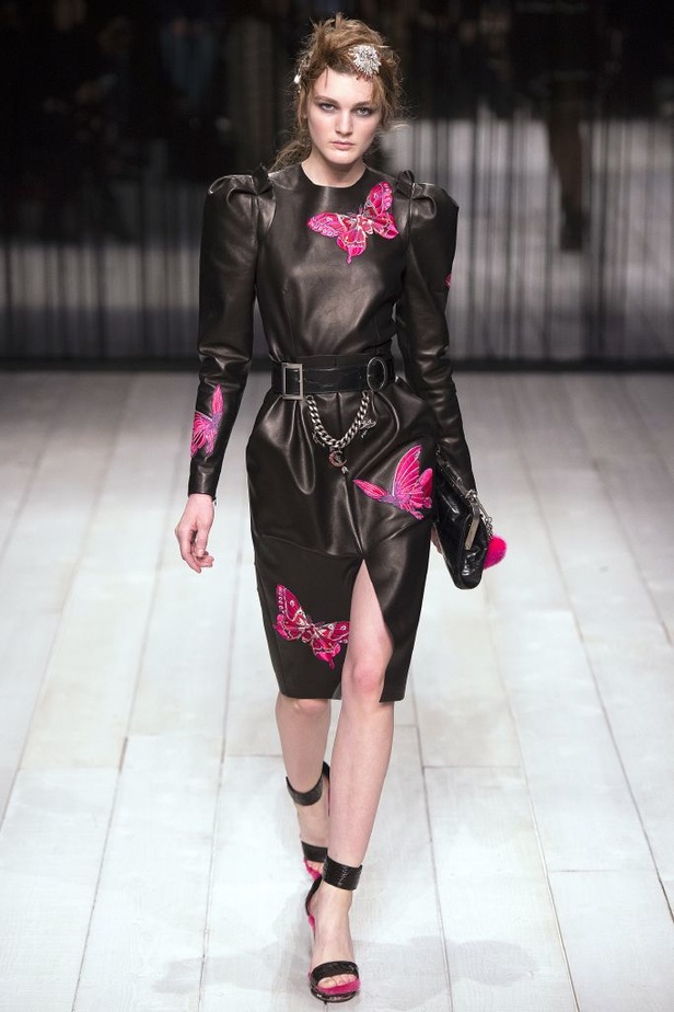 مجموعة الكسندر ماكوين لخريف وشتاء 2016