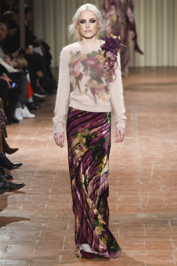  مجموعة Alberta Ferretti لخريف وشتاء 2017 !