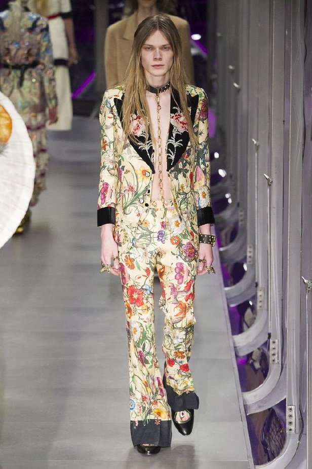 الازياء المشجرة بالوان مبهجة احدث موضة من دار غوتشي في شتاء 2018