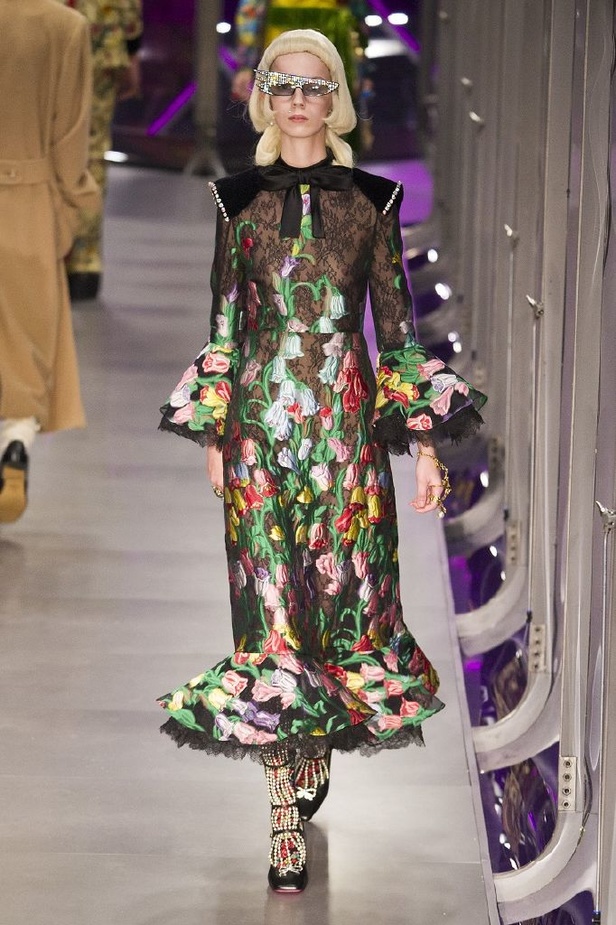 الازياء المشجرة بالوان مبهجة احدث موضة من دار غوتشي في شتاء 2018