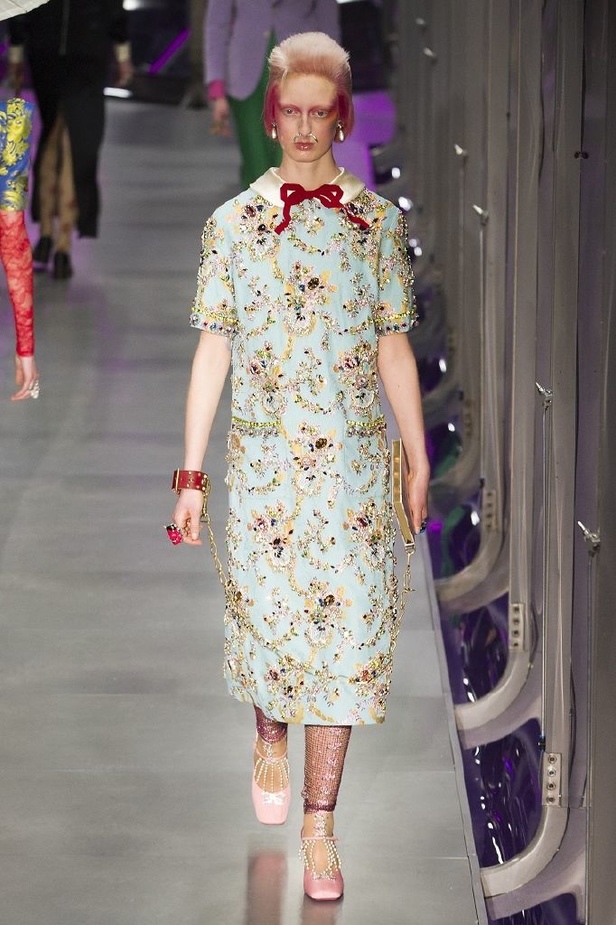 الازياء المشجرة بالوان مبهجة احدث موضة من دار غوتشي في شتاء 2018