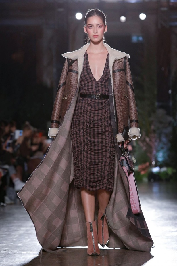 مجموعة AIGNER  للألبسة الجاهزة لخريف و شتاء 2019