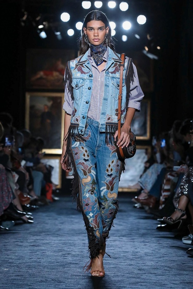 مجموعة إيترو ETRO لخريف وشتاء 2020-2021 خلال اسبوع الموضة في ميلانو