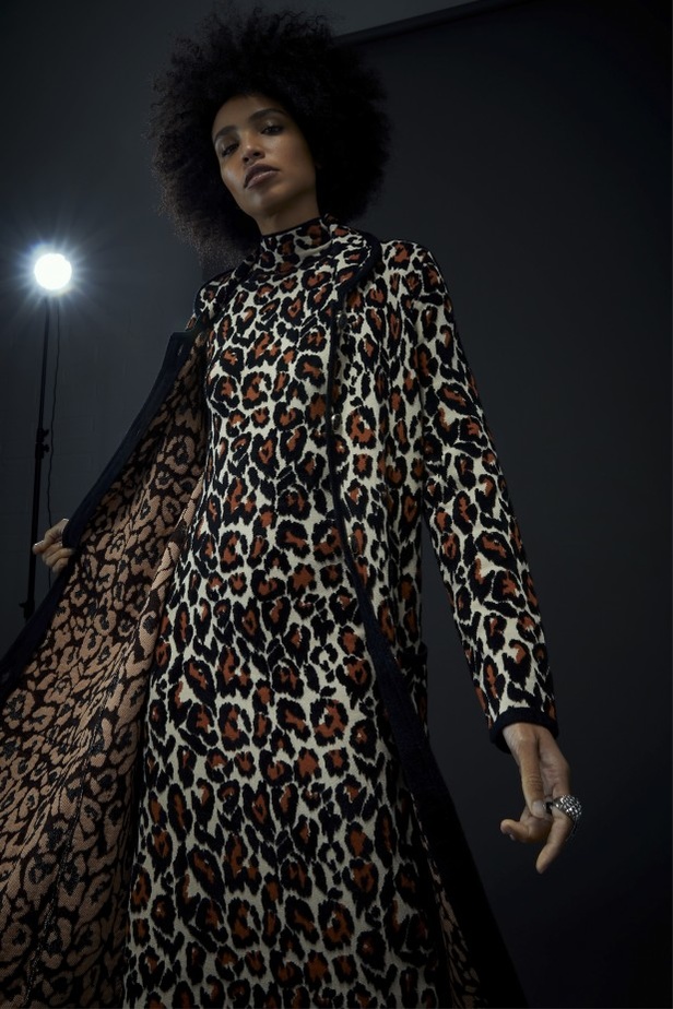 عرض أزياء Temperley London لخريف وشتاء 2022-2021